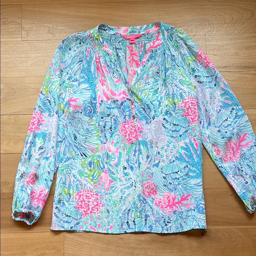 Lilly Pulitzer Blue Graphic Relaxed Blouse with Mandarin Collar